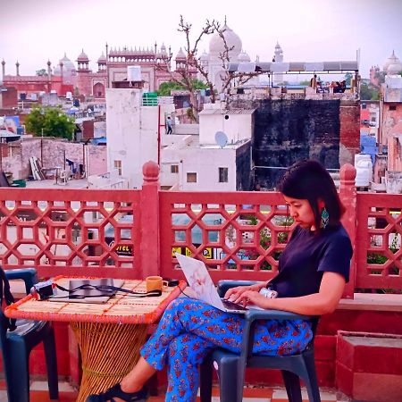 Hotel India Inn Walking Distance From Taj Mahal-- Rooftop Taj Mahal View Agra  Exterior foto