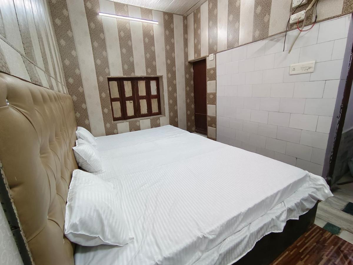 Hotel India Inn Walking Distance From Taj Mahal-- Rooftop Taj Mahal View Agra  Exterior foto