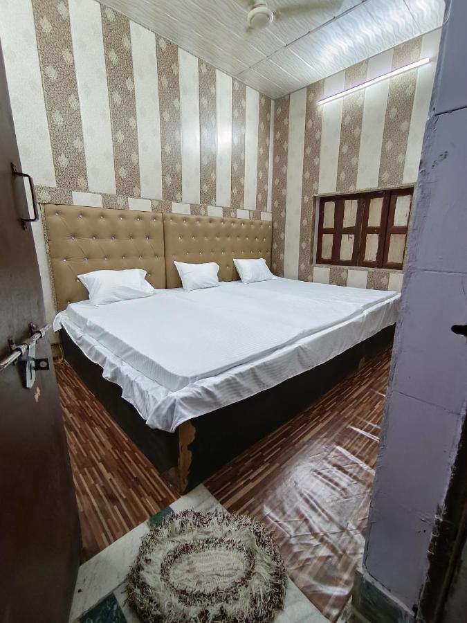 Hotel India Inn Walking Distance From Taj Mahal-- Rooftop Taj Mahal View Agra  Exterior foto