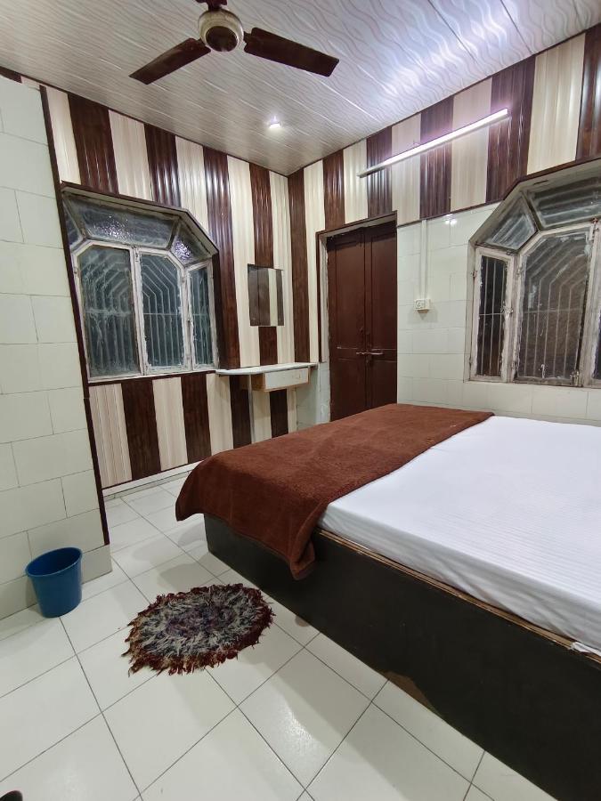 Hotel India Inn Walking Distance From Taj Mahal-- Rooftop Taj Mahal View Agra  Exterior foto