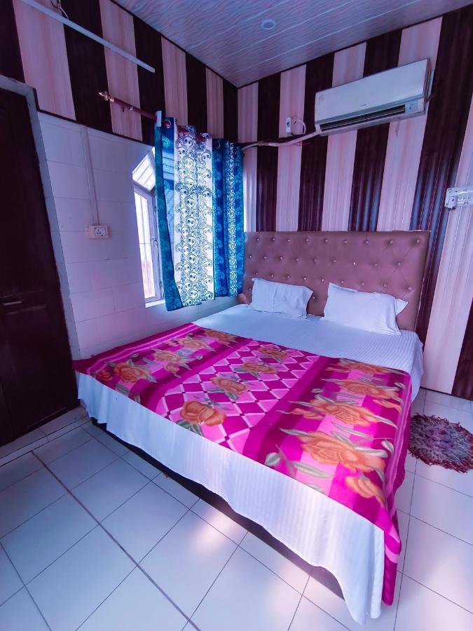 Hotel India Inn Walking Distance From Taj Mahal-- Rooftop Taj Mahal View Agra  Exterior foto
