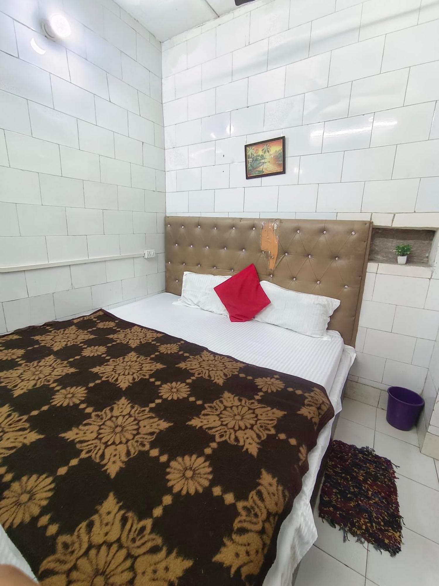 Hotel India Inn Walking Distance From Taj Mahal-- Rooftop Taj Mahal View Agra  Exterior foto
