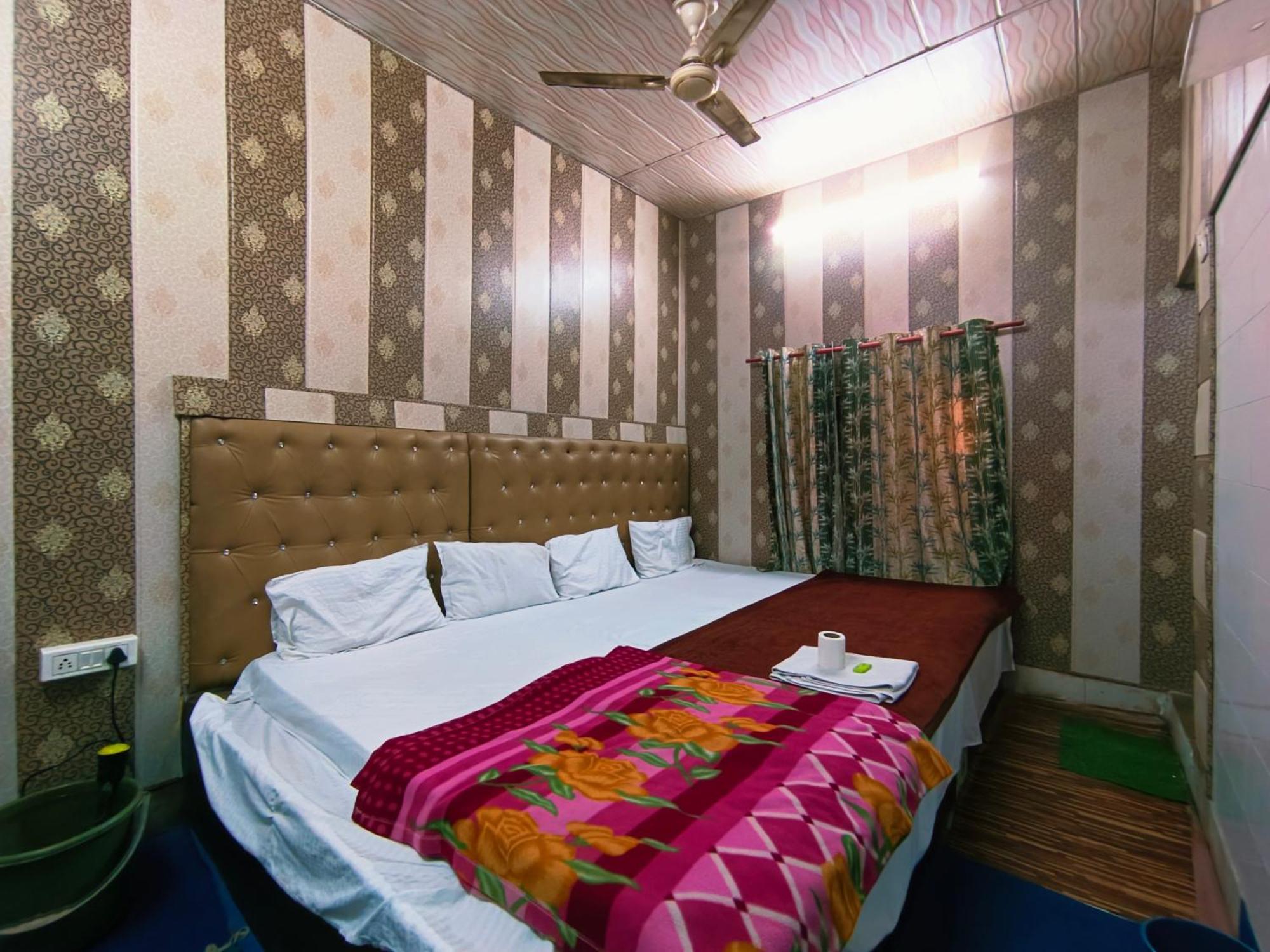 Hotel India Inn Walking Distance From Taj Mahal-- Rooftop Taj Mahal View Agra  Exterior foto